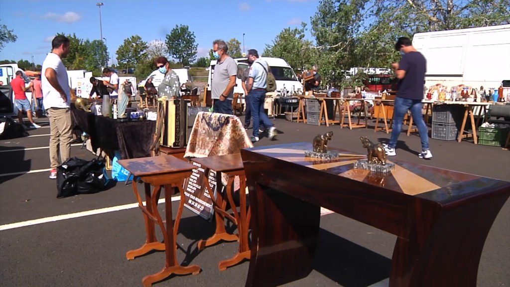 Puces de metz-expo : fragile reprise pour les antiquaires et brocanteurs