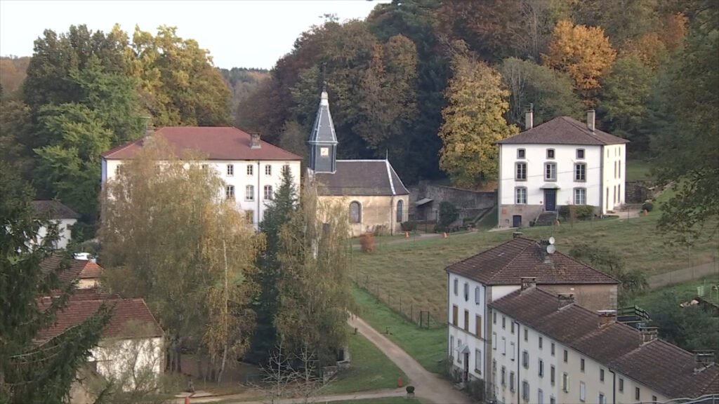 La Manufacture Royale de Bains-les-Bains est à vendre