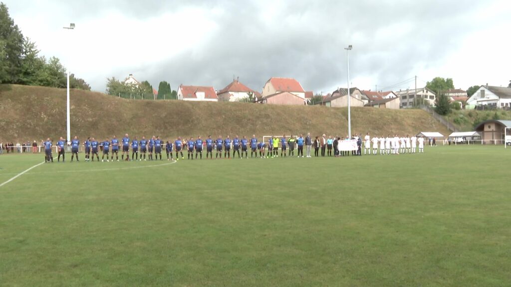 Des anciens joueurs de foot pour un match caritatif