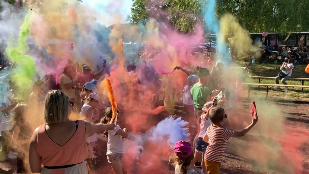 Succès pour la 5è édition de la Nuit des Couleurs à Bettviller