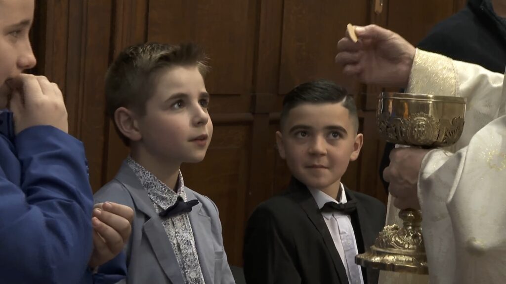 En chemin vers la première communion