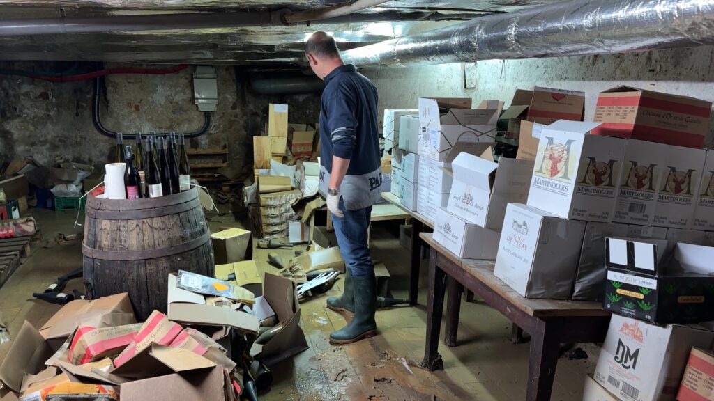 Inondations : constat des dégâts au restaurant “La Charrue d’Or”