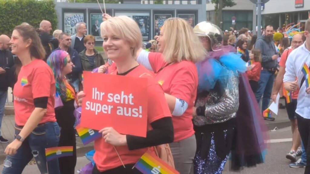 CSD à Sarrebruck « 25 ans et pas un bruit »