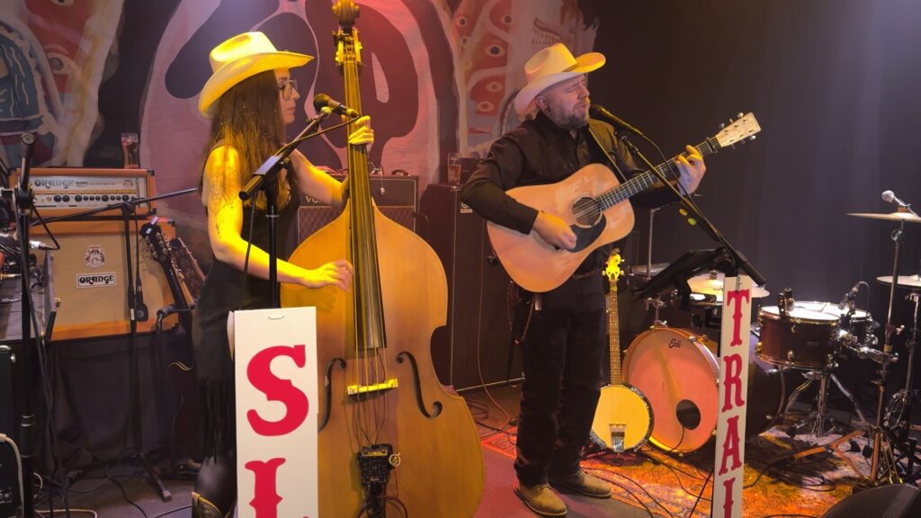 Le Domino’s Bar fête sa réouverture en musique