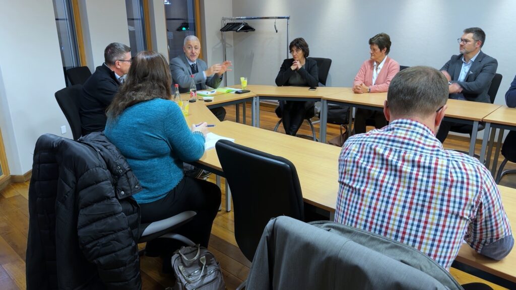 Projets, réalisations et difficultés évoqués avec le sous-préfet