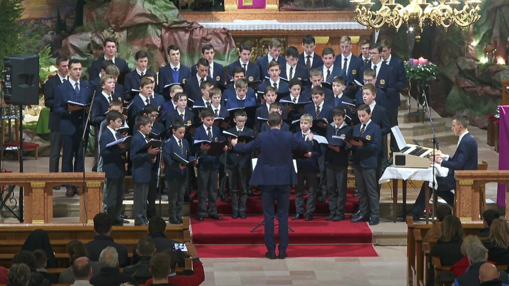 Pour la troisième année consécutive, Les Petits Chanteurs de l’Étoile ont fait résonner leurs voix à l’église Sainte-Catherine. Réalisation : Thibaut DEMMERLE