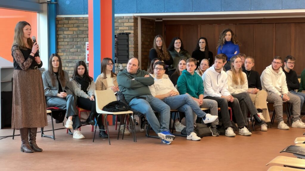 48 anciens élèves sont venus témoigner au lycée Henri Nominé